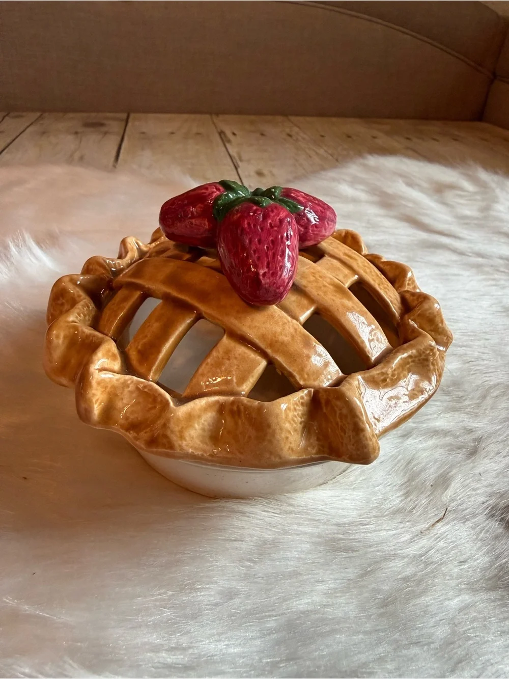 Strawberry Bread Basket & Mini Strawberry Pie Accent Jar